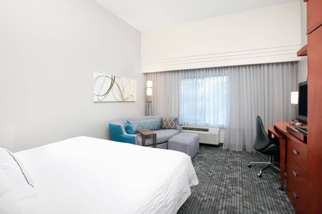 Courtyard By Marriott I-95 Hotel 3*
